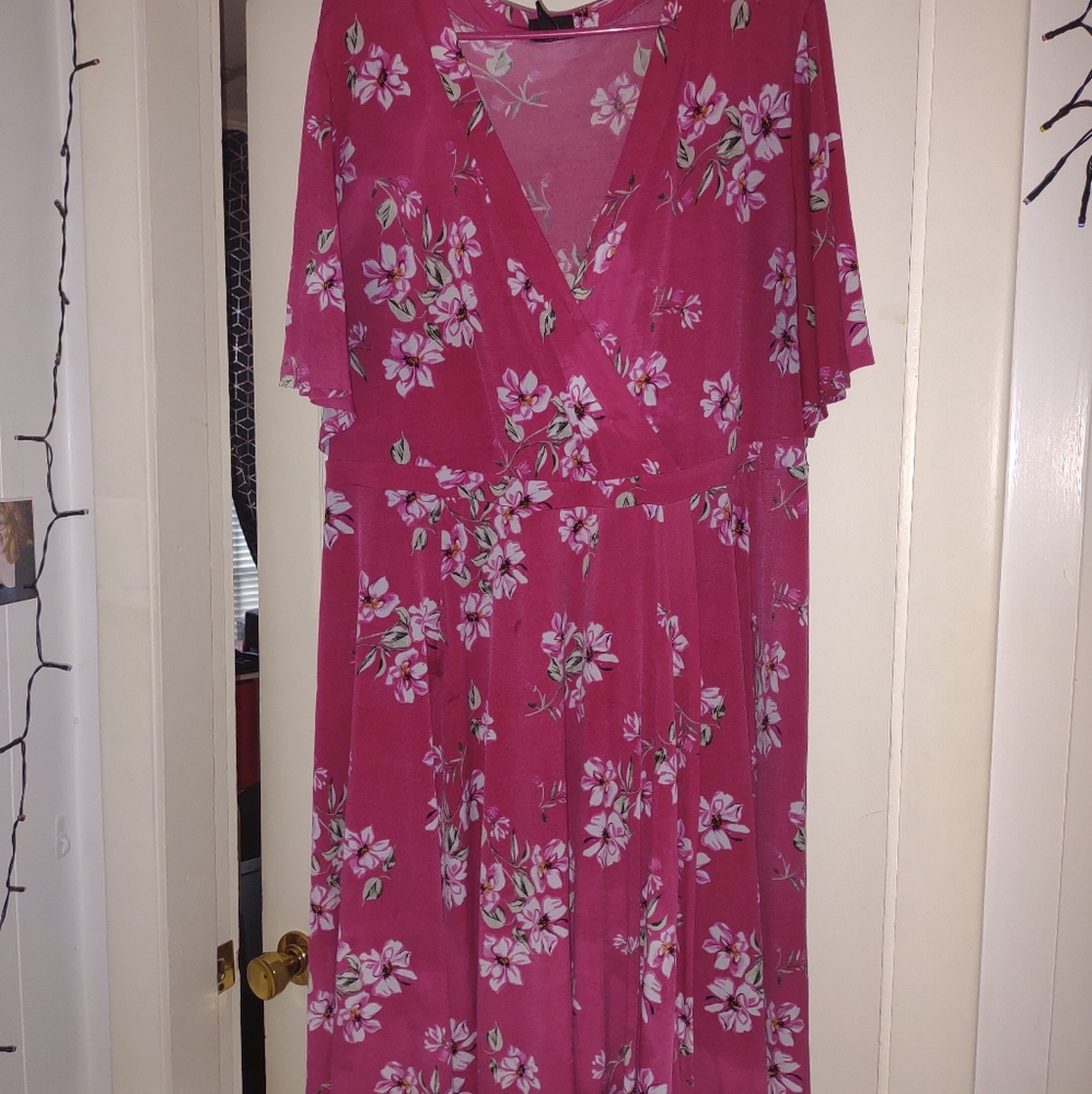 Flowy wrap style dress